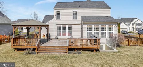 39 Kimberwicke Dr, Charles Town, WV 25414-3300