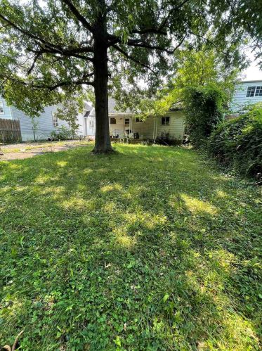 443 Buckner St, Covington, KY 41018-2303