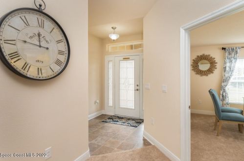 1372 Bevan Dr, Sebastian, FL 32958-6070