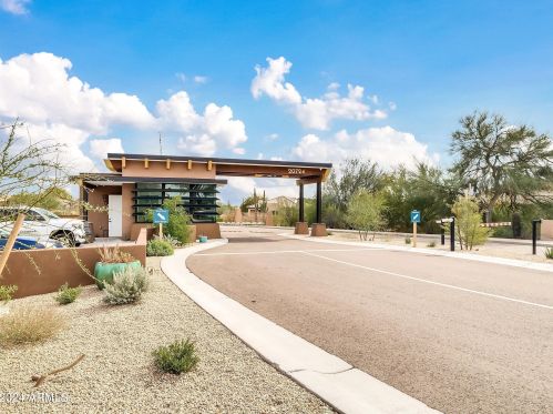 8494 Gilded Perch Dr, Scottsdale AZ 85255-9181 exterior