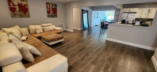 11031 21st St, Hollywood FL  33026-2225 exterior