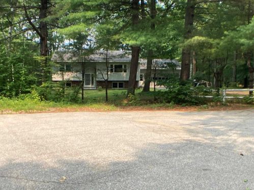 45 Westview Dr, Belmont, NH 03220-3144