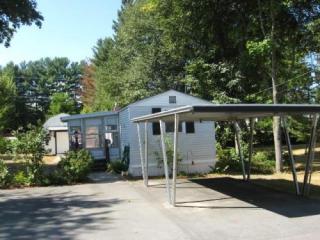 2 Cherryfield Dr, Nashua NH  03062-1101 exterior