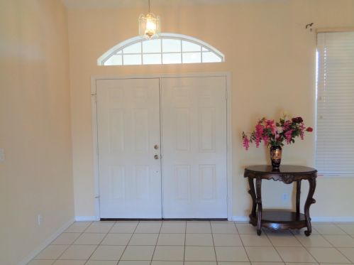 1036 Landsdowne Dr, Sebastian, FL 32958-4902
