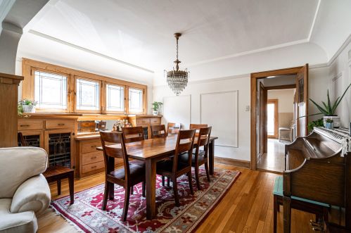 2555 72, Milwaukee WI 53219-2529 exterior