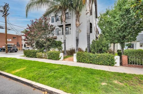 4440 Talofa Ave, North Hollywood, CA 91602-2522