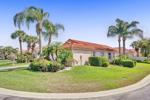 5320 Glenville Dr, Boynton Beach, FL 33437-1678