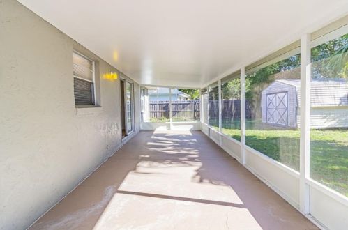 19 Cedar Dr, Davenport FL 33837-9784 exterior