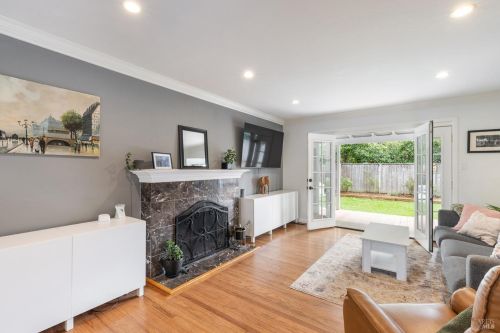 3444 Montgomery Dr, Santa Rosa CA  95405-5142 exterior