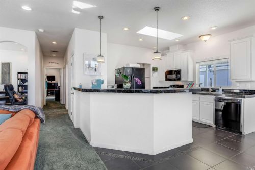 134 Bluejay Dr, Santa Rosa CA  95409-4105 exterior