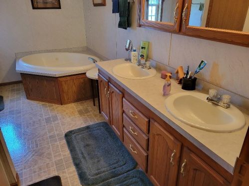 2147 Best Ln, Shell Lake WI 54871-4448 exterior