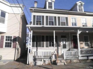831 Berwick St, Easton, PA 18042-6303