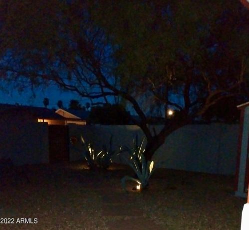 3524 Echo Ln, Phoenix AZ  85051-4752 exterior