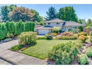 7060 Molalla Bend Rd, Wilsonville, OR 97070-8450