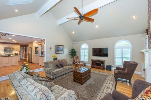 4 Roberts Rd, Dover NJ  07869-3475 exterior