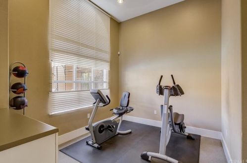 2403 Watermarke Pl, Irvine CA  92612-7690 exterior