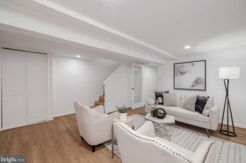 3843 Beecher St, Washington DC 20007-1802 exterior