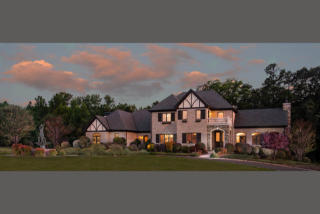 707 Walnut Hill Dr, Hillsborough NC  27278-6660 exterior