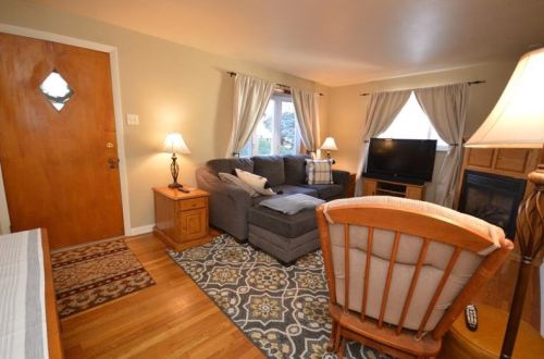 1107 Virginia Ave, Pittsburgh, PA 15211-1329