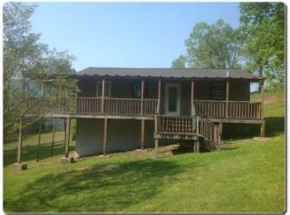 203 Wagon Ln, Speedwell, TN 37870-8142