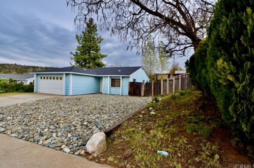 1408 Pyrite Dr, Yreka CA  96097-9622 exterior
