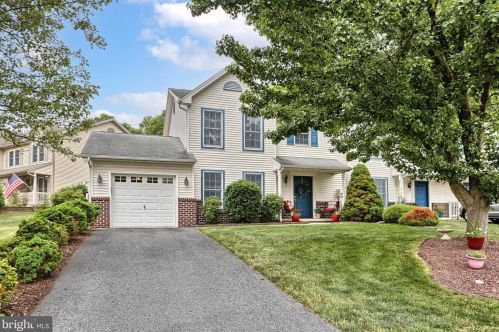 2 Lenox Ct, Navy Sup Dpt, PA 17050-8215