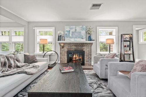 401 Jelliff Mill Rd, New Canaan CT  06840-6515 exterior