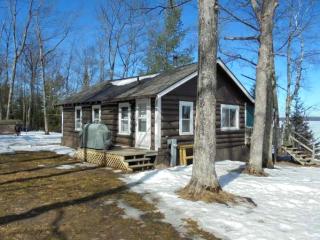 3018 Oak Ridge Ln, Phelps, WI 54554