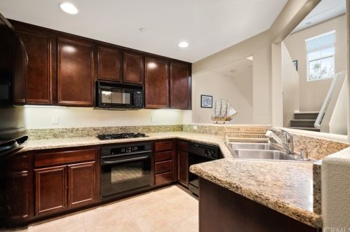 29088 Portland Ct, Temecula CA 92591-7590 exterior