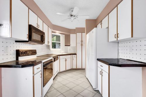 2085 53rd St, Boca Raton FL 33496-3451 exterior