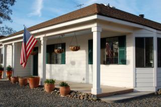 7735 Desert Rose Trl, Tucson, AZ 85743-8484
