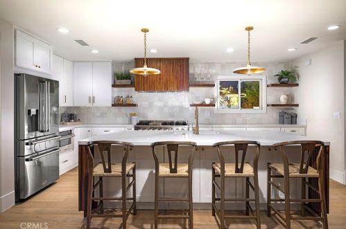635 Oak Crest Dr, Sierra Madre CA  91024-1130 exterior