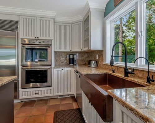 400 Windjammer Dr, Southold NY  11971-2217 exterior