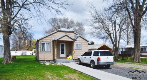 586 4 Ave, Wendell ID  83355-5122 exterior