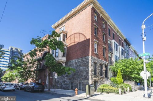 1500 Green St, Philadelphia PA  19130-4038 exterior