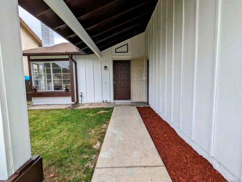 2332 Spring Oak Way, San Diego, CA 92139-3926