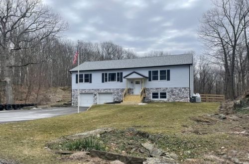 119 Rose Morrow Rd, Wantage, NJ 07461-3835