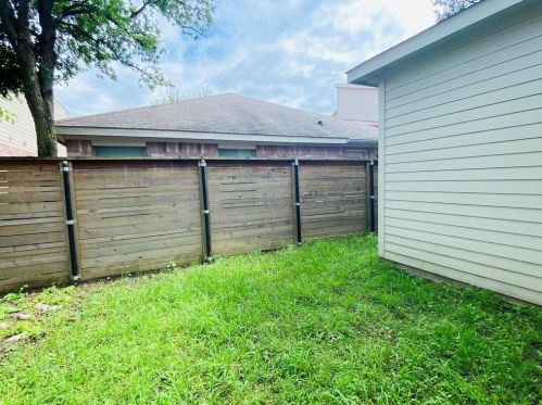 138 Cliff Heights Cir, Dallas TX  75241-5333 exterior