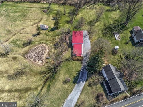 210 Hoernerstown Rd, Hummelstown PA  17036-9503 exterior