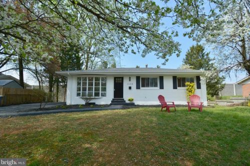 2608 Pioneer Ln, Falls Church VA  22043-3413 exterior