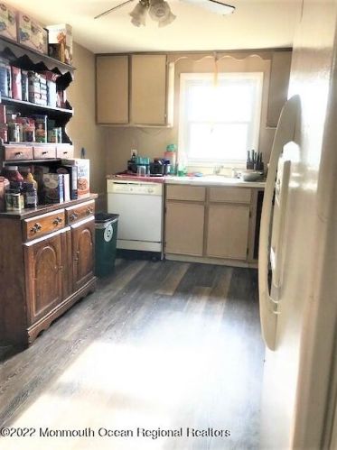 623 Oakwood Dr, Lacey NJ  08731-4909 exterior