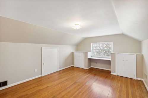 323 Swan Cir, Covington KY  41018-1937 exterior