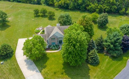 4767 Mallard Ct, Colgate, WI 53017-9145