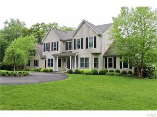 37 Olmstead Ln, Ridgefield, CT 06877-5506