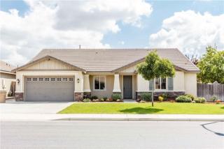 12215 Trackside Dr, Bakersfield, CA 93312-5677