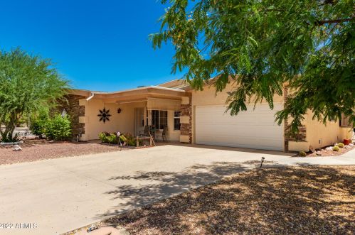 10701 Hibiscus Dr, Sun City, AZ 85373-1855