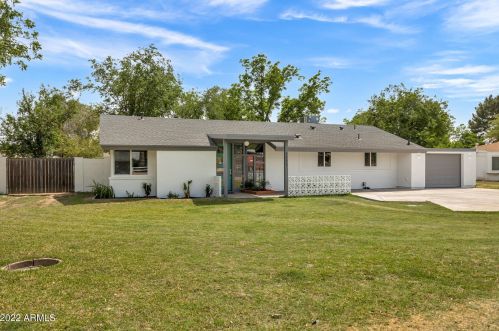 1111 Bethany Home Rd, Phoenix AZ  85014-2229 exterior