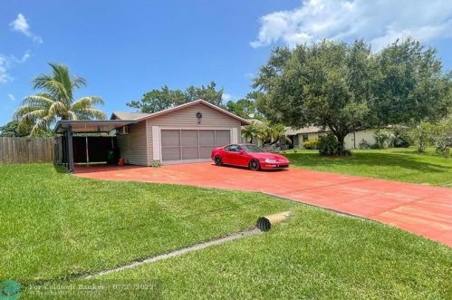 1079 Lansdowne Ave, Fort Pierce, FL 34983-4023