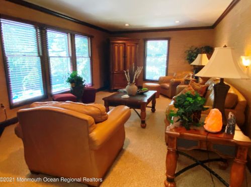 86 Green Meadow Blvd, Middletown NJ  07748-3148 exterior