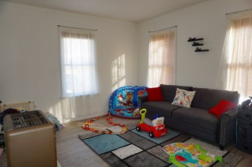 20 Rodney St, Worcester, MA 01605-2822